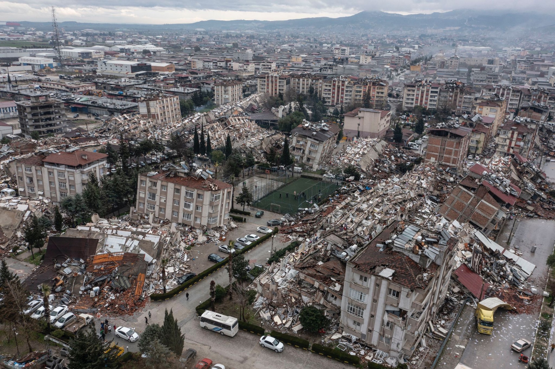 Thảm hoạ động đất ở Thổ Nhĩ Kỳ: Nạn nhân thiệt mạng tăng lên từng giờ - 10