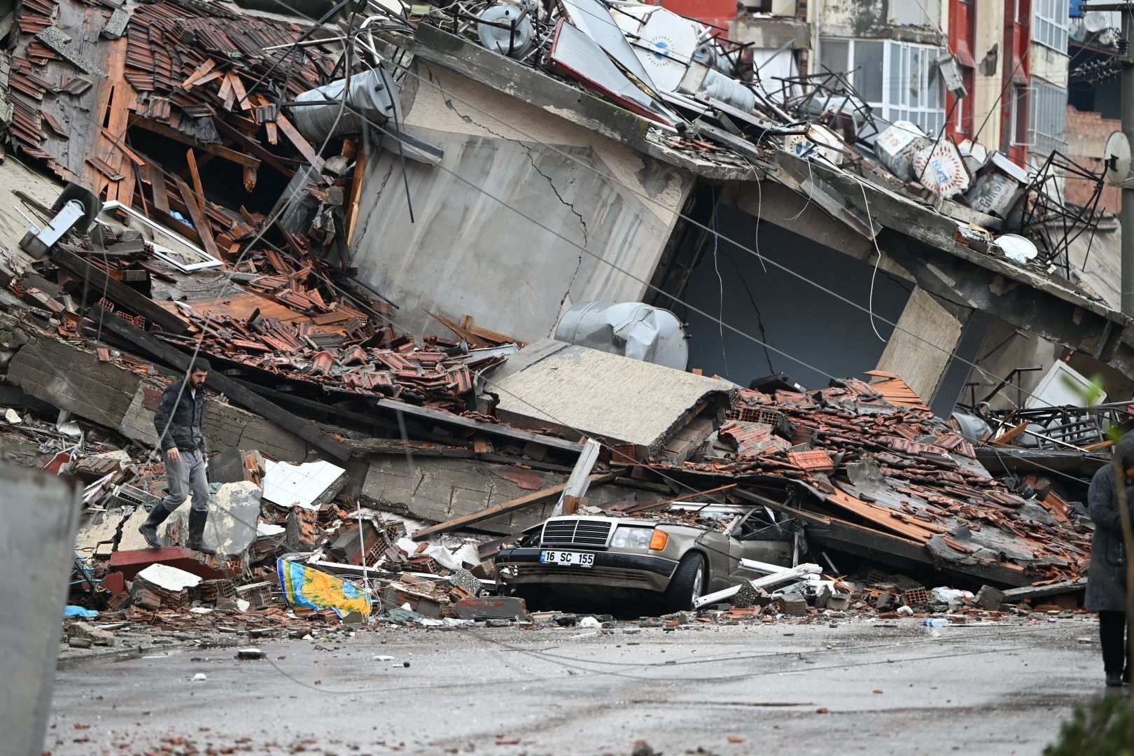 Thảm hoạ động đất ở Thổ Nhĩ Kỳ: Nạn nhân thiệt mạng tăng lên từng giờ - 8