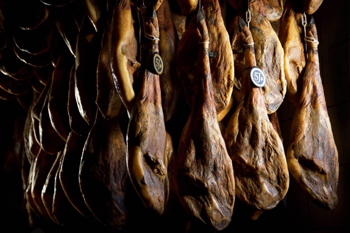 Bí quyết làm nên món đùi lợn muối Tây Ban Nha siêu đắt, hơn 100 triệu đồng/chiếc - 2