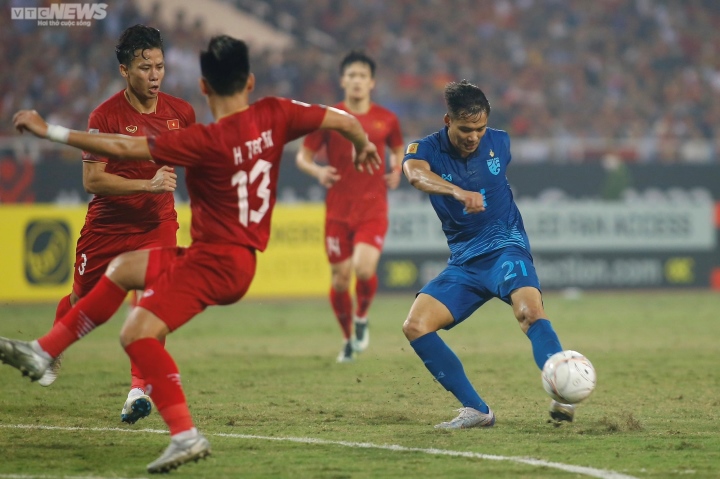 Trực tiếp đá bóng nước Việt Nam 2-2 Thái Lan: Văn Lâm cứu giúp thất bại phút 95 - 6