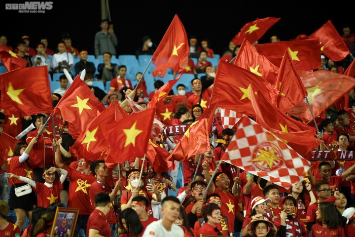 Trực tiếp đá bóng nước Việt Nam 2-2 Thái Lan: Văn Lâm cứu giúp thất bại phút 95 - 15