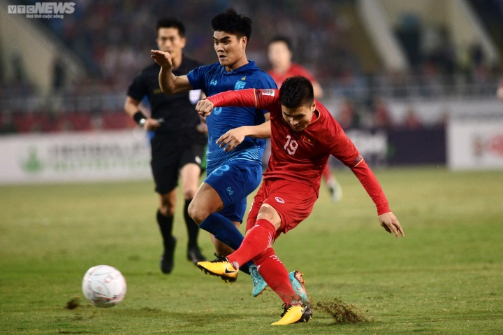 Trực tiếp đá bóng nước Việt Nam 2-2 Thái Lan: Văn Lâm cứu giúp thất bại phút 95 - 13