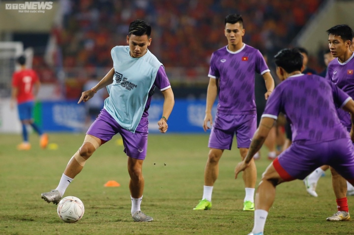 Trực tiếp đá bóng nước Việt Nam 2-2 Thái Lan: Văn Lâm cứu giúp thất bại phút 95 - 23