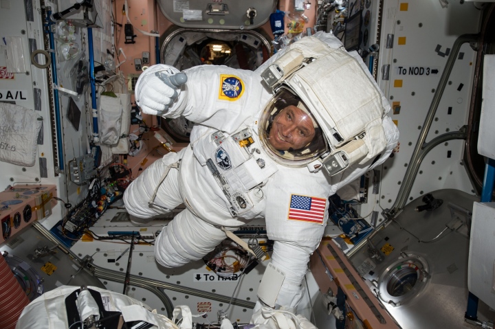 Gian nan con đường trở thành phi hành gia của NASA - 1