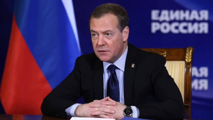 Ông Medvedev cảnh báo thế giới tiến gần đến Thế chiến III - 1