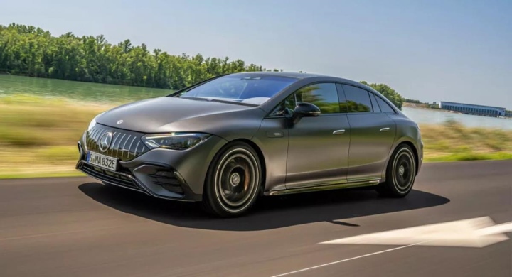Mercedes ra mắt 3 biến thể của mẫu sedan EQE thuần điện tại Úc - 1