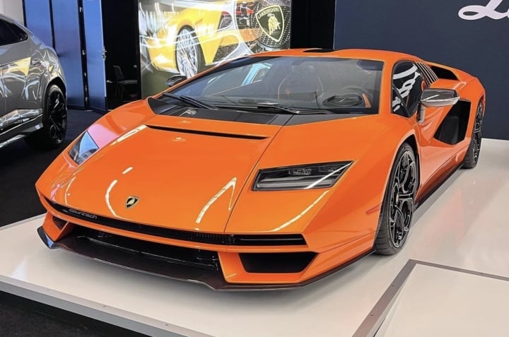 Lamborghini Countach thế hệ mới giá hơn 5 triệu USD - 2