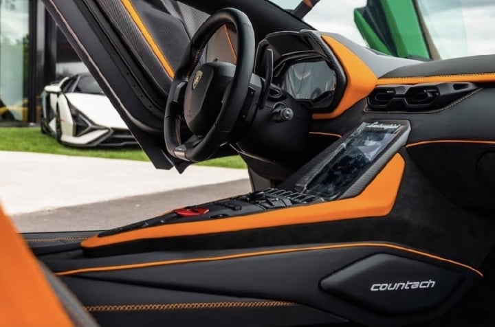 Lamborghini Countach thế hệ mới giá hơn 5 triệu USD - 5
