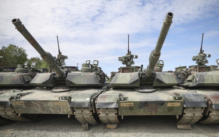 Triều Tiên chỉ trích Mỹ cung cấp xe tăng cho Ukraine - 1