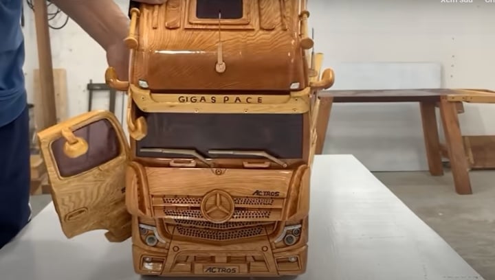 Mercedes-Benz Actros bằng gỗ tinh xảo của thợ Việt - 2