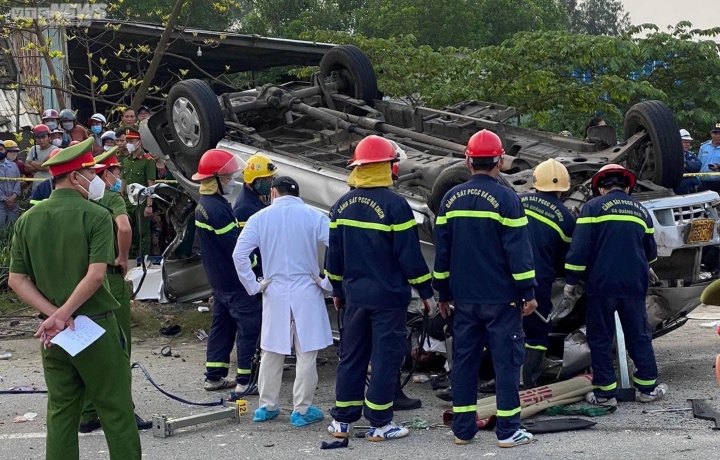 Hiện trường vụ tai nạn thảm khốc khiến 8 người chết ở Quảng Nam - 6