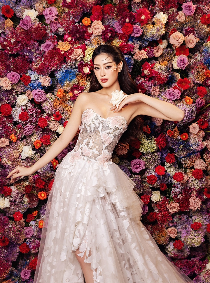 Hoa hậu Khánh Vân đón tuổi 28 trong tạo hình nữ hoàng của các loài hoa - 4