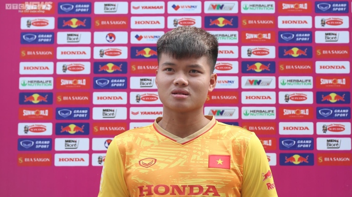 HLV Troussier muốn U23 Việt Nam chủ động cầm bóng, ban bật nhỏ - 1