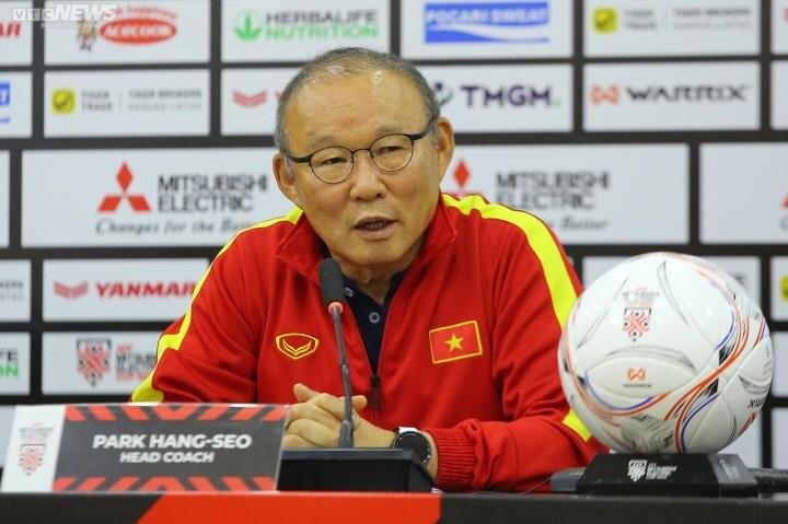 HLV Park Hang Seo: 'Chia tay đội tuyển Việt Nam đau như mất đi người thân' - 1