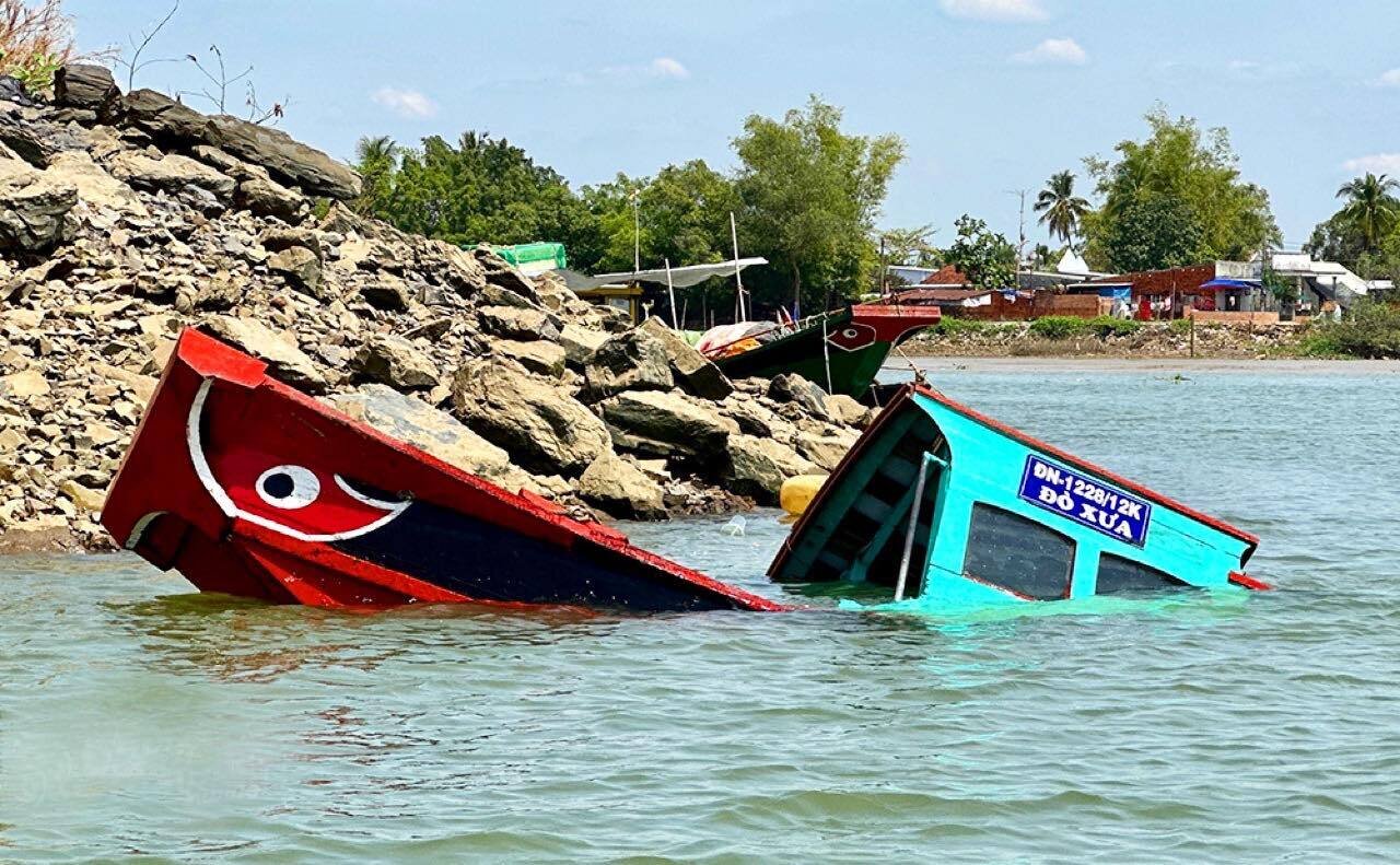 Công an TP Biên Hòa thụ lý vụ tai nạn chết người trên sông Đồng Nai - 1