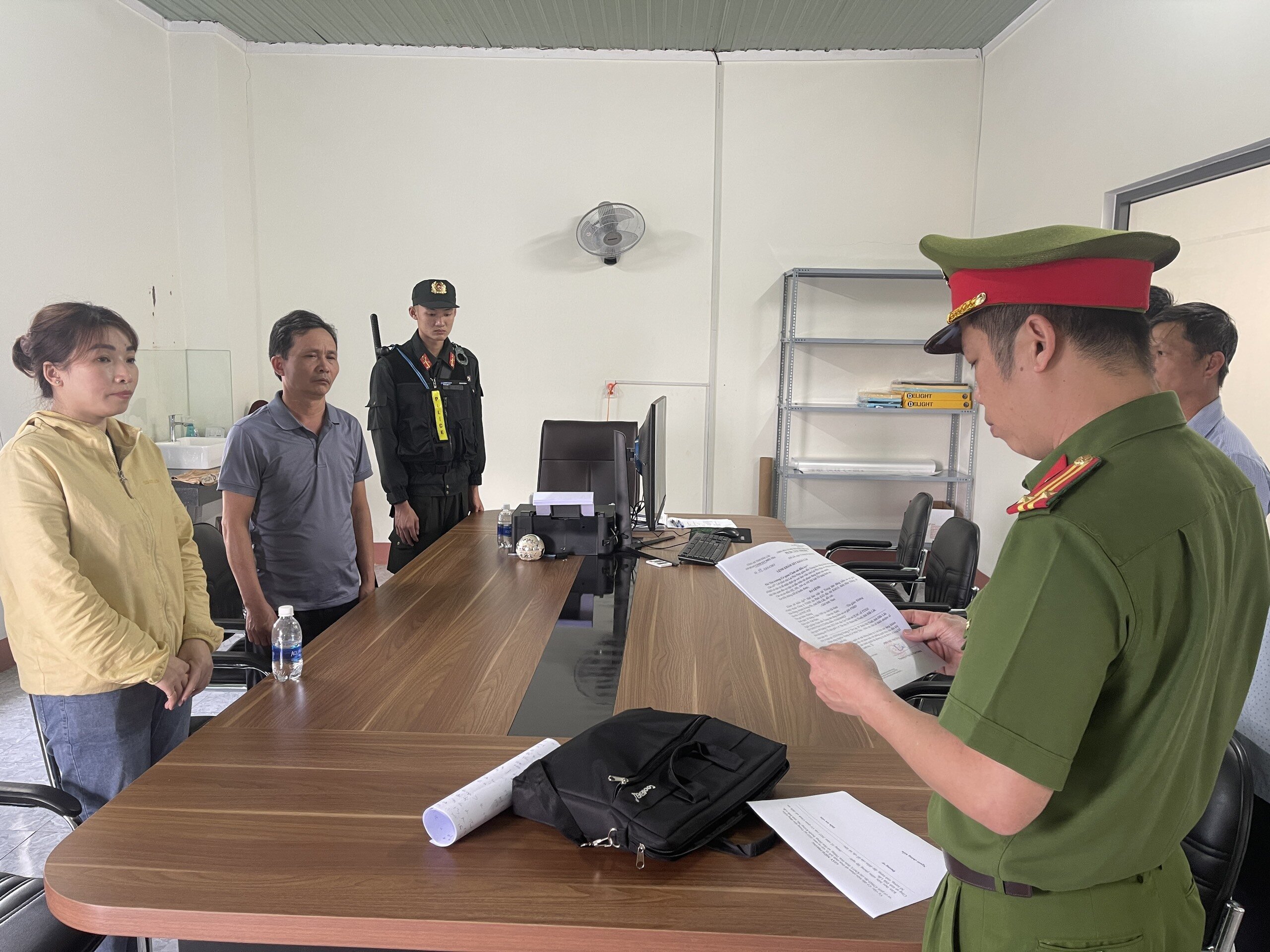 Giám đốc trung tâm đăng kiểm ở Đắk Lắk bị bắt - 1